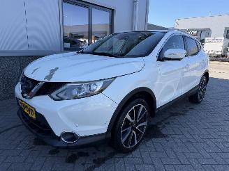 Nissan Qashqai 1.2 Premier Edition picture 15