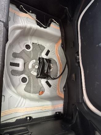 Toyota Yaris 1.5 Full Hybrid Dynamic picture 32