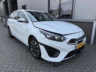Avarii autoturisme Kia Ceed 1.6 GDI PHEV DynamicLine Sportswagon 2022/6