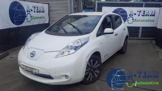 Salvage car Nissan Leaf Leaf (ZE0), Hatchback, 2010 / 2017 Leaf 2016/1
