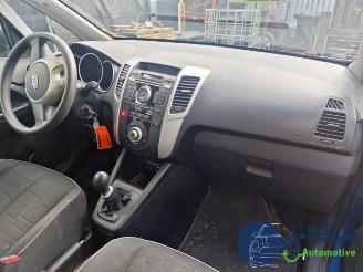 Kia Venga Venga, MPV, 2010 / 2019 1.4 CVVT 16V picture 16