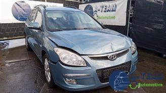 Salvage car Hyundai I-30 i30 Crosswagon (WWH), Combi, 2007 / 2012 1.6 CVVT 16V 2009/2