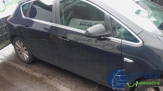 Opel Astra Astra J (PC6/PD6/PE6/PF6), Hatchback 5-drs, 2009 / 2015 1.7 CDTi 16V EcoFLEX 130 picture 9