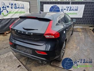 Salvage car Volvo V-40 V40 (MV), Hatchback 5-drs, 2012 / 2019 1.6 D2 2013/10