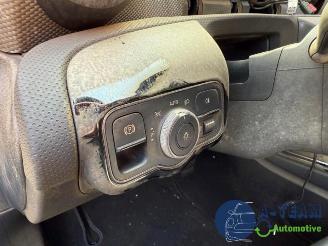 Mercedes A-klasse A (177.0), Hatchback, 2018 / 2026 1.3 A-180 Turbo 16V picture 11