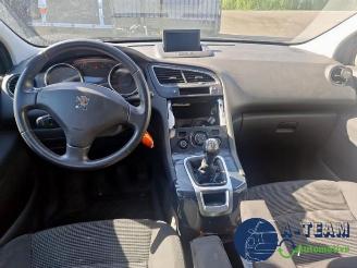 Peugeot 5008 5008 I (0A/0E), MPV, 2009 / 2017 1.6 VTI 16V picture 21