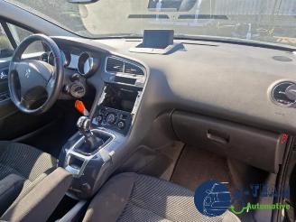 Peugeot 5008 5008 I (0A/0E), MPV, 2009 / 2017 1.6 VTI 16V picture 22