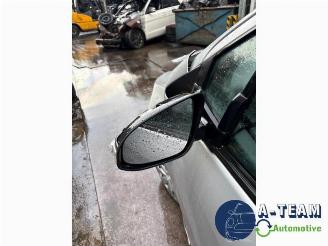 Toyota Yaris Yaris III (P13), Hatchback, 2010 / 2020 1.0 12V VVT-i picture 14