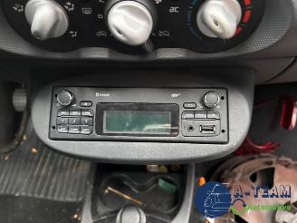 Renault Twingo Twingo II (CN), Hatchback 3-drs, 2007 / 2014 1.2 16V picture 16