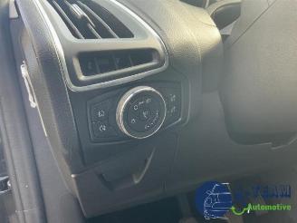 Ford Focus Focus 3 Wagon, Combi, 2010 / 2020 1.0 Ti-VCT EcoBoost 12V 100 picture 33