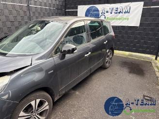 Renault Grand-scenic Grand Scenic III (JZ), MPV, 2009 / 2016 2.0 16V CVT picture 4