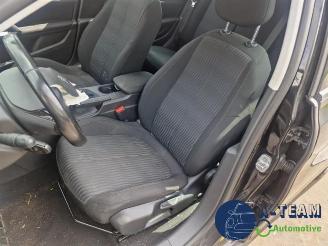 Peugeot 308 308 SW (L4/L9/LC/LJ/LR), Combi 5-drs, 2014 / 2021 1.6 BlueHDi 120 picture 23