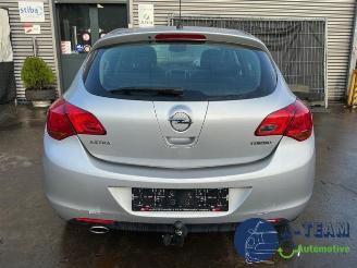 Opel Astra Astra J (PC6/PD6/PE6/PF6), Hatchback 5-drs, 2009 / 2015 1.4 Turbo 16V picture 2