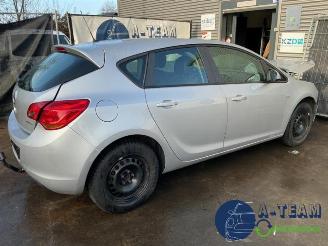 Opel Astra Astra J (PC6/PD6/PE6/PF6), Hatchback 5-drs, 2009 / 2015 1.4 Turbo 16V picture 13