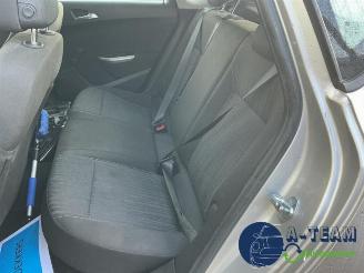 Opel Astra Astra J (PC6/PD6/PE6/PF6), Hatchback 5-drs, 2009 / 2015 1.4 Turbo 16V picture 23