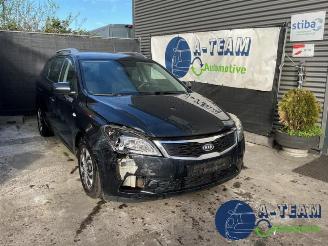 Vrakbiler auto Kia Cee d Cee'd Sporty Wagon (EDF), Combi, 2007 / 2012 1.4 16V 2010/1