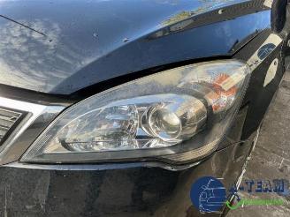 Kia Cee d Cee'd Sporty Wagon (EDF), Combi, 2007 / 2012 1.4 16V picture 19