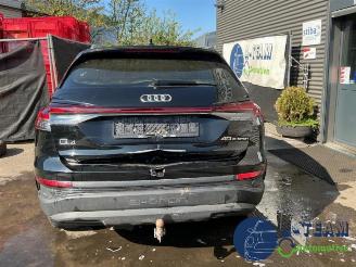 Salvage car Audi Q4 Q4 (F4B), SUV, 2021 40 e-tron 77 kWh 2023/10