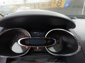 Renault Clio Clio IV (5R) Hatchback 5-drs 0.9 Energy TCE 90 12V (H4B-400(H4B-A4)) [=
66kW]  (11-2012/...) picture 2