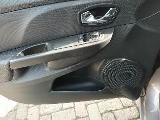 Renault Clio Clio IV (5R) Hatchback 5-drs 0.9 Energy TCE 90 12V (H4B-400(H4B-A4)) [=
66kW]  (11-2012/...) picture 12