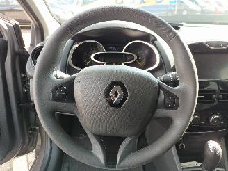 Renault Clio Clio IV (5R) Hatchback 5-drs 0.9 Energy TCE 90 12V (H4B-400(H4B-A4)) [=
66kW]  (11-2012/...) picture 14