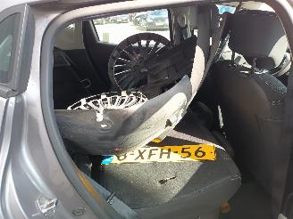 Renault Clio Clio IV (5R) Hatchback 5-drs 0.9 Energy TCE 90 12V (H4B-400(H4B-A4)) [=
66kW]  (11-2012/...) picture 11