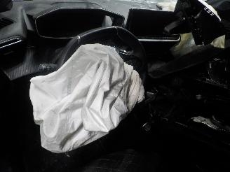 Peugeot 208 208 II (UB/UH/UP) Hatchback 5-drs 1.2 Vti 12V PureTech 130 (EB2ADTS(HN=
S)) [96kW]  (06-2019/...) picture 5