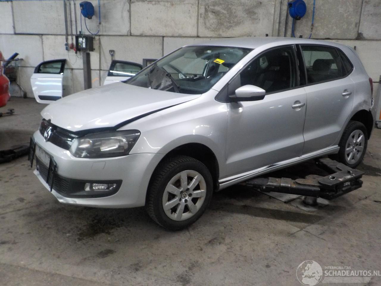 Volkswagen Polo Polo (6R) Hatchback 1.2 TDI 12V BlueMotion (CFWA) [55kW]  (10-2009/05-=
2014)