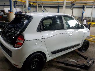 Renault Twingo Twingo III (AH) Hatchback 5-drs 1.0 SCe 70 12V (H4D-400(H4D-A4)) [52kW=
]  (09-2014/...) picture 3