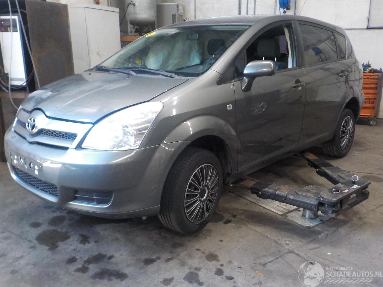 Toyota Corolla Corolla Verso (R10/11) MPV 1.6 16V VVT-i (3ZZFE) [81kW]  (04-2004/03-2=
009)