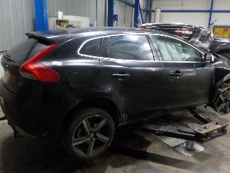 Volvo V-40 V40 (MV) 2.0 D4 16V (D4204T14) [140kW]  (05-2014/08-2019) picture 3