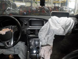 Volvo V-40 V40 (MV) 2.0 D4 16V (D4204T14) [140kW]  (05-2014/08-2019) picture 5