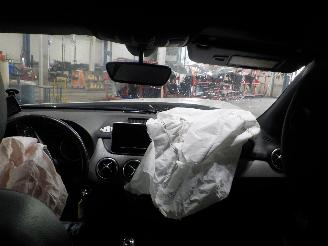 Mercedes B-klasse B (W246,242) Hatchback 1.8 B-180 CDI BlueEFFICIENCY 16V (OM651.901) [8=
0kW]  (11-2011/...) picture 5