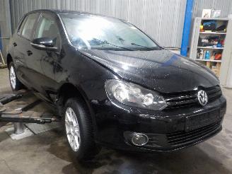 Volkswagen Golf Golf VI (5K1) Hatchback 2.0 TDI 16V (CBDC) [81kW]  (10-2008/11-2012) picture 2