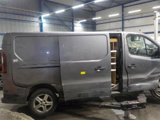 Renault Trafic Trafic (1FL/2FL/3FL/4FL) Van 1.6 dCi 125 Twin Turbo (R9M-452(R9M-D4)) =
[92kW]  (07-2015/...) picture 3