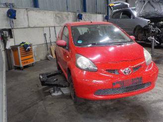 Toyota Aygo Aygo (B10) Hatchback 1.0 12V VVT-i (1KR-FE) [50kW]  (07-2005/05-2014) picture 2