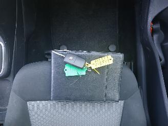 Volkswagen Polo Polo V (6R) Hatchback 1.2 TDI 12V BlueMotion (CFWA(Euro 5)) [55kW]  (1=
0-2009/05-2014) picture 18