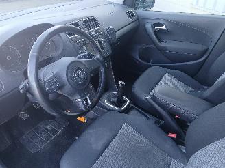 Volkswagen Polo Polo V (6R) Hatchback 1.2 TDI 12V BlueMotion (CFWA(Euro 5)) [55kW]  (1=
0-2009/05-2014) picture 9