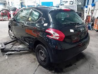 Peugeot 208 208 I (CA/CC/CK/CL) Hatchback 1.0 Vti 12V PureTech (EB0(ZMZ)) [50kW]  =
(03-2012/12-2019) picture 4