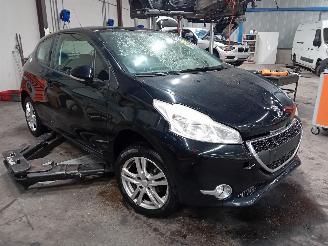 Peugeot 208 208 I (CA/CC/CK/CL) Hatchback 1.0 Vti 12V PureTech (EB0(ZMZ)) [50kW]  =
(03-2012/12-2019) picture 2