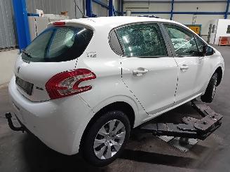 Peugeot 208 208 I (CA/CC/CK/CL) Hatchback 1.2 Vti 12V PureTech 82 (EB2F(HMZ)) [60k=
W]  (03-2012/12-2019) picture 3