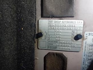 Fiat 500 500 (312) Hatchback 1.2 69 (169.A.4000) [51kW]  (10-2007/...) picture 6