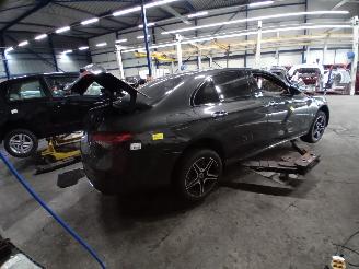 Mercedes E-klasse E (W213) Sedan E-300 e 2.0 Turbo 16V (M274.920) [235kW]  (11-2018/10-2=
023) picture 3