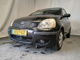 Damaged car Toyota Yaris Yaris (P1) Hatchback 1.3 16V VVT-i (2SZFE) [64kW]  (04-2002/09-2005) 2003/3