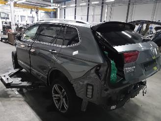 Volkswagen Tiguan Tiguan Allspace (BW2) SUV 1.5 TSI 16V Evo BlueMotion Technology (DADA)=
 [110kW]  (09-2018/...) picture 4