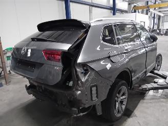 Volkswagen Tiguan Tiguan Allspace (BW2) SUV 1.5 TSI 16V Evo BlueMotion Technology (DADA)=
 [110kW]  (09-2018/...) picture 3