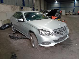 Mercedes E-klasse E (W212) Sedan E-200 CDI 16V BlueEfficiency (OM651.925) [100kW]  (01-2=
009/...) picture 2