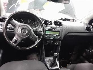 Volkswagen Polo Polo V (6R) Hatchback 1.2 TDI 12V BlueMotion (CFWA(Euro 5)) [55kW]  (1=
0-2009/05-2014) picture 5