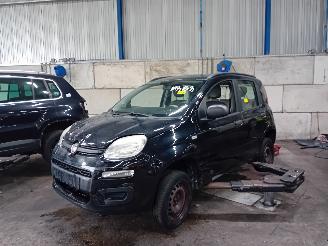 Démontage voiture Fiat Panda Panda/Pandina (312) Hatchback 0.9 TwinAir Turbo 85 (312.A.2000) [63kW]=
  (02-2012/...) 2012