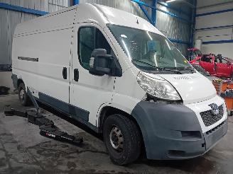 Peugeot Boxer Boxer (U9) Van 2.2 HDi 120 Euro 4 (22DT(4HU)) [88kW]  (04-2006/12-2016=
) picture 2